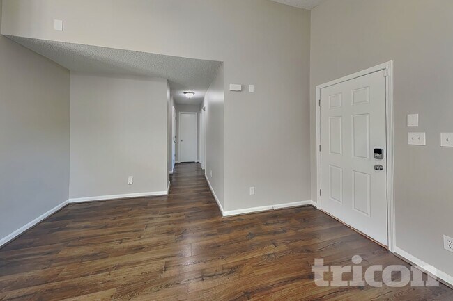 Foto del edificio - 529 Pullman St SW