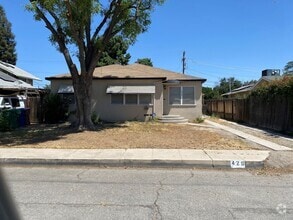 Building Photo - 426 Highland Dr