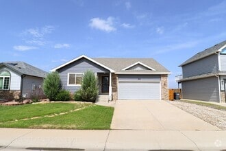 Building Photo - 905 Durum St