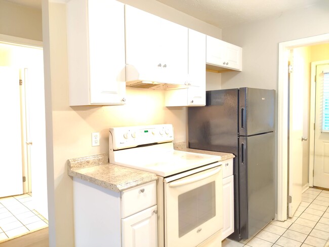 Building Photo - 110 Horizon River Dr