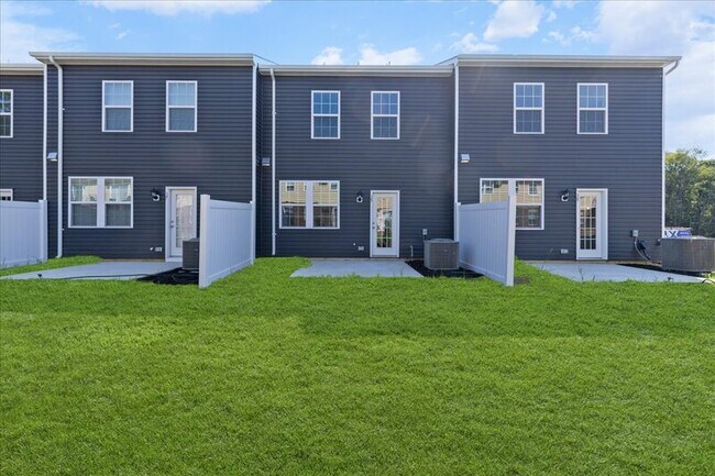 Foto del edificio - 15 Whaler Dr