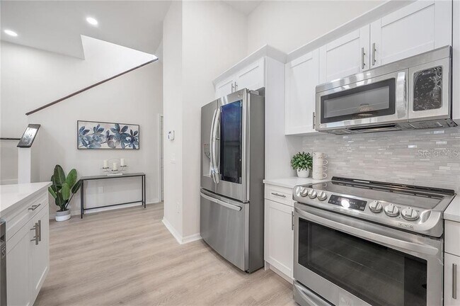 Foto del edificio - 9417 Citrus Glen Pl