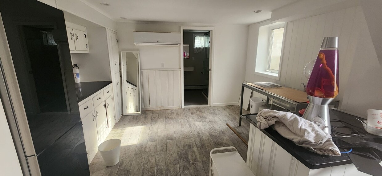 Foto del edificio - 1984 Front St