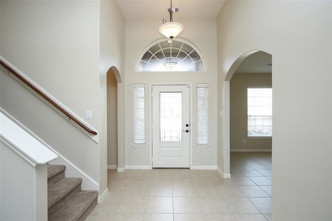 Building Photo - 20620 Lenen Dr