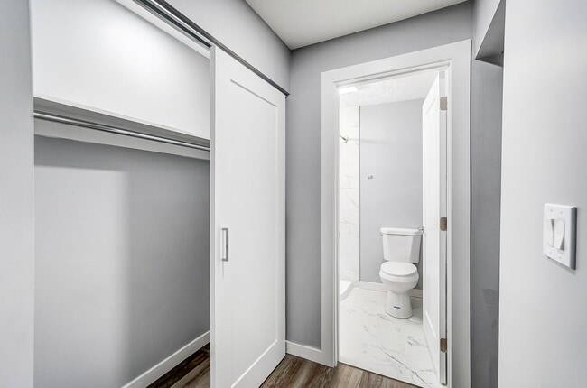 Interior Photo - Cascade Ridge