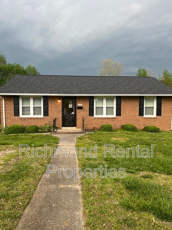 Primary Photo - 2520 Farrand St