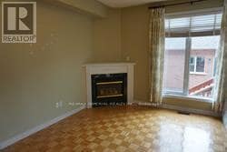 Photo du bâtiment - 30 Catalina Crescent