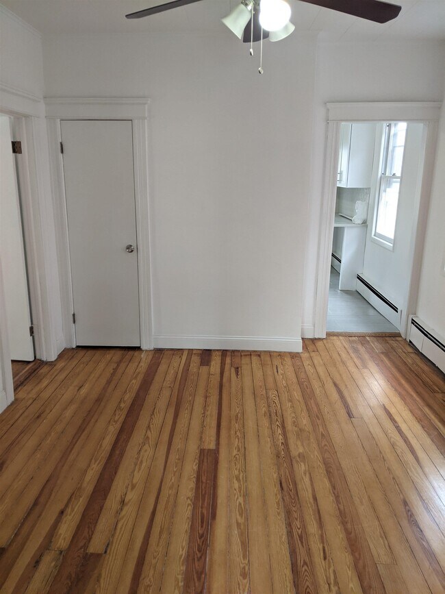 Building Photo - 176 Prospect Ave