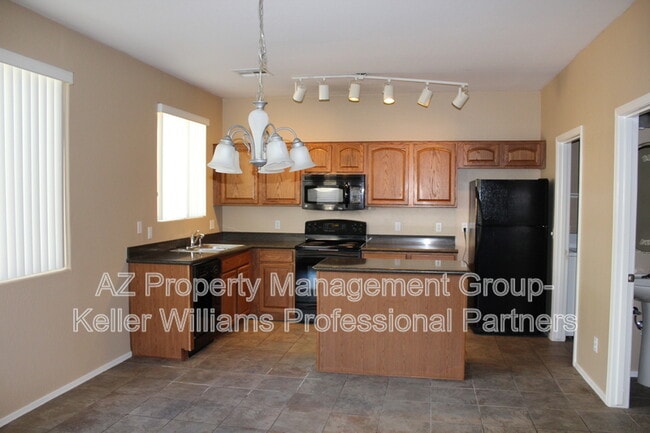 Building Photo - 17532 W Mandalay Ln