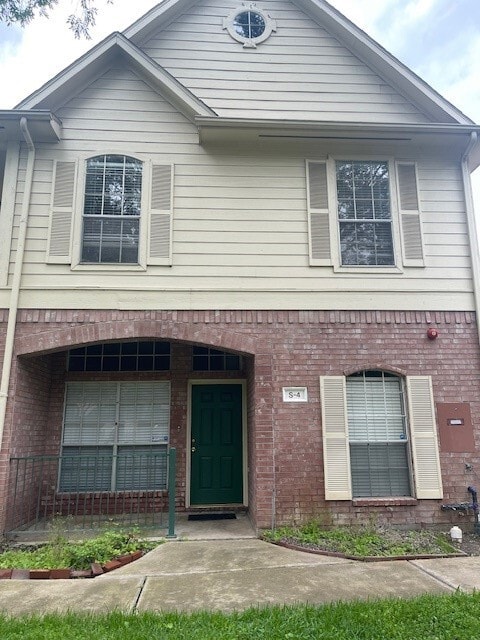 Building Photo - 2710 Grants Lake Blvd