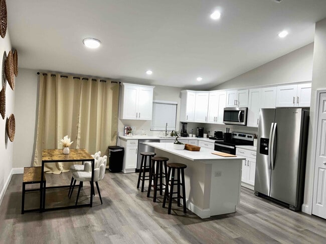 Building Photo - 2609 SW 176th Loop