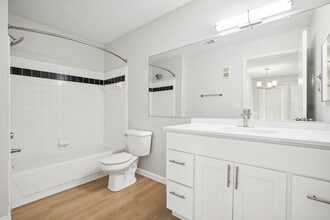 Building Photo - Cambridge Park Apartments