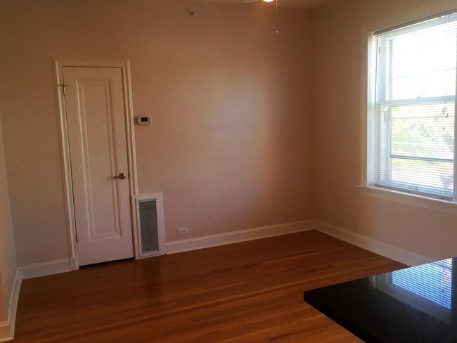 Comedor - 1238 Oak Ave