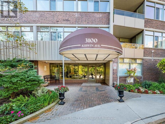 Photo du bâtiment - 3100 Kirwin Ave