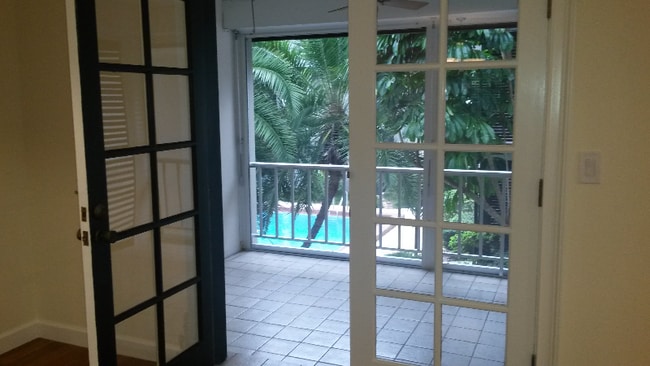 Foto del edificio - 210 Magnolia Rd