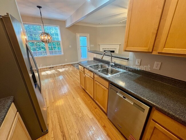 Building Photo - 4506 Treerose Way
