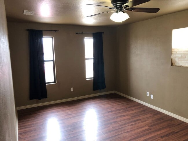 Building Photo - 3 br, 2 bath House - 718 Cleveland