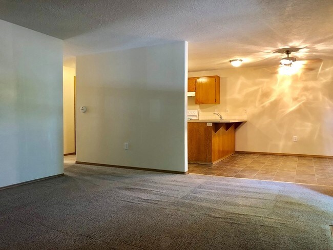 Foto del edificio - 10324 SE Division St