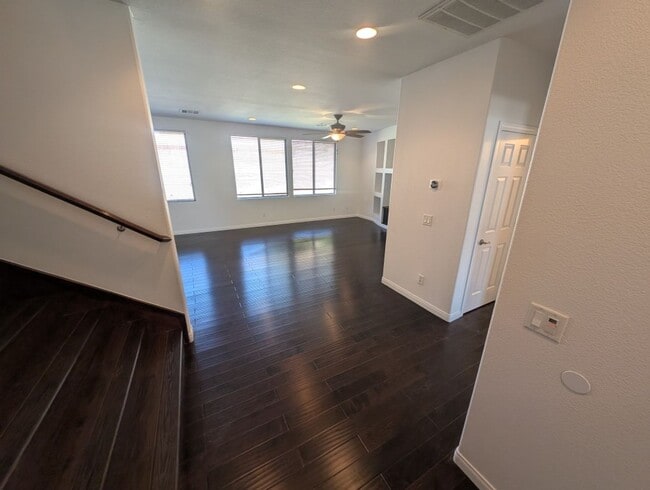 Building Photo - 6819 Rolling Boulder St