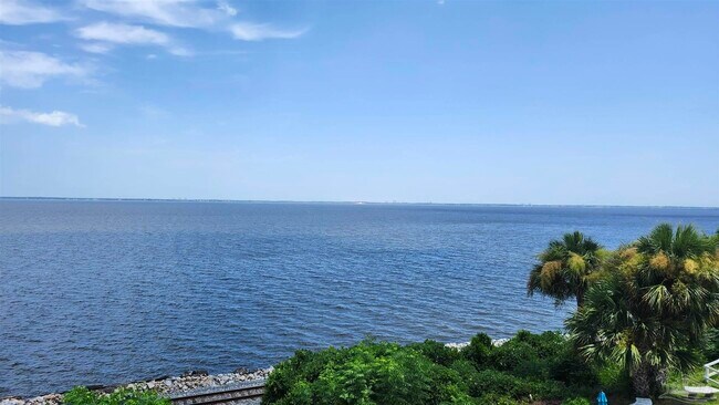 Foto del edificio - 600 Scenic Hwy