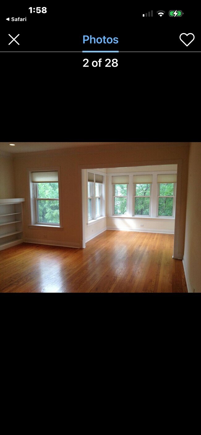 Foto del edificio - 1305 W Newport Ave