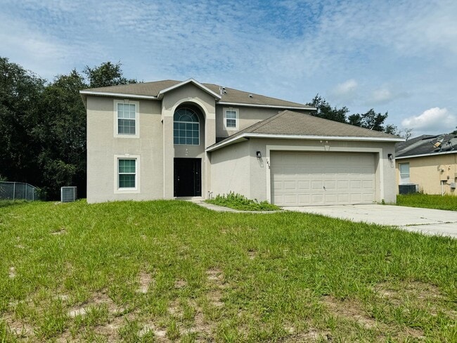 Building Photo - Beautiful 2 Story Home Perfect for any Fam...