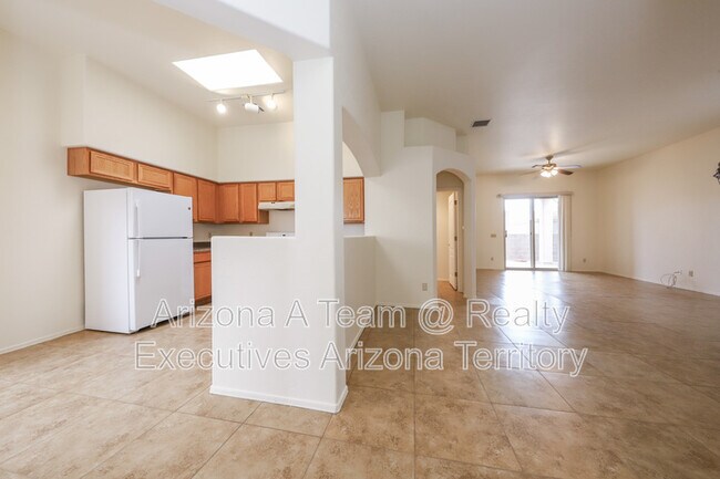 Foto del edificio - 7373 E Placita de la Intriga