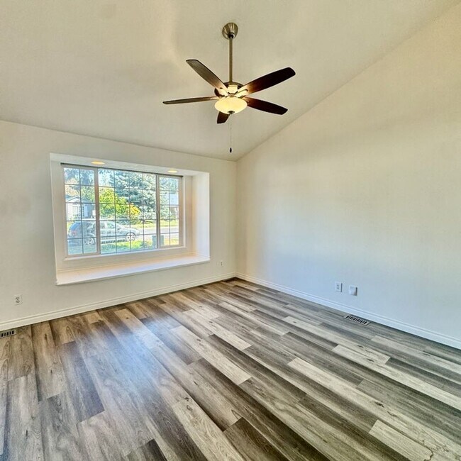 Foto del edificio - Cute 4 bed 2 bath move in ready home!