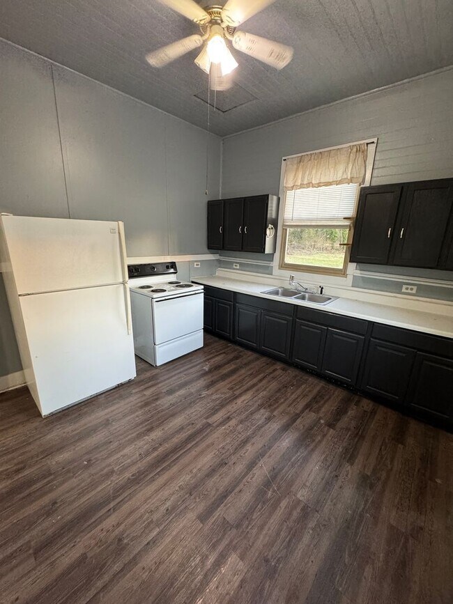 Foto del edificio - 516 Mountain St NW