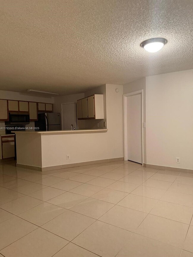 Foto del edificio - 9999 Summerbreeze Dr