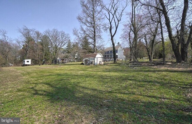 Building Photo - 25526 Military Rd