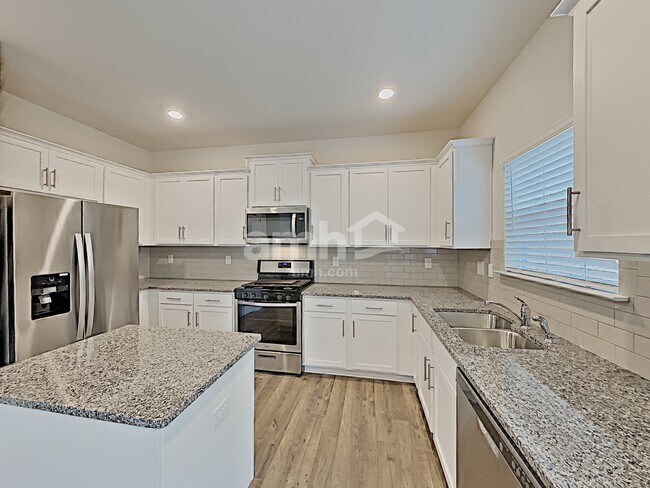 Building Photo - 3321 Oak Tree Trail