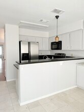 Building Photo - 11633 Village Pl Dr