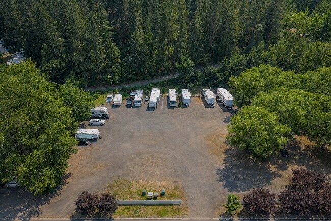 Building Photo - 85 Canoe Cp Lp