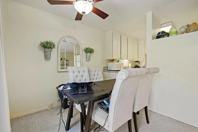 Dining Room #2 - 786 Woodside Ln E