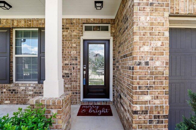 Building Photo - 20731 Winghaven Dr