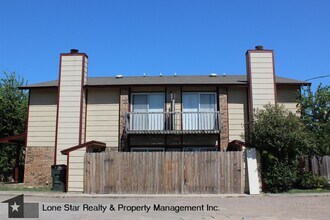 Building Photo - 1704 Bundrant Dr