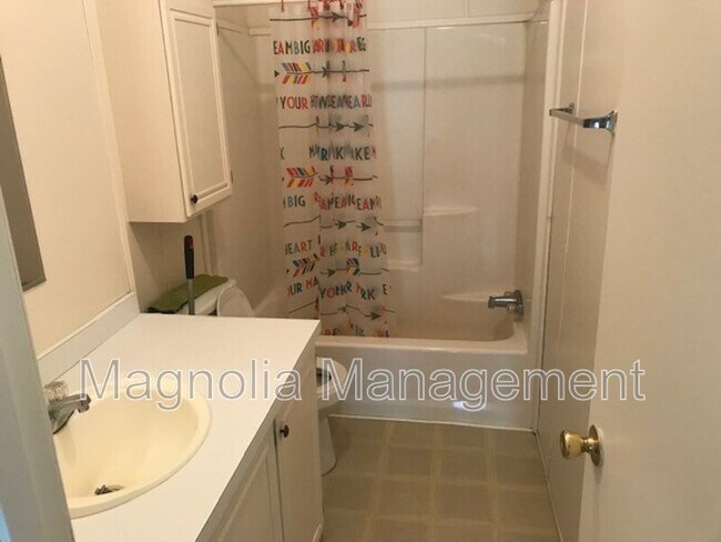 Foto del edificio - 1308 Stagecoach Rd