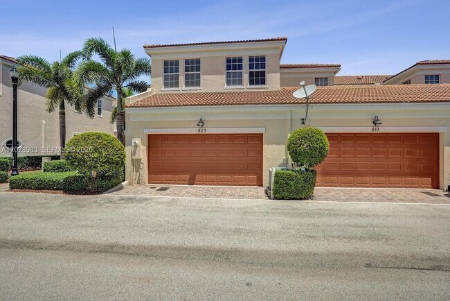 Foto del edificio - 823 NW 82nd Ln