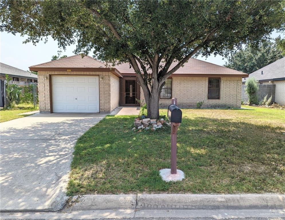 Primary Photo - 301 Jessica Jane Ave