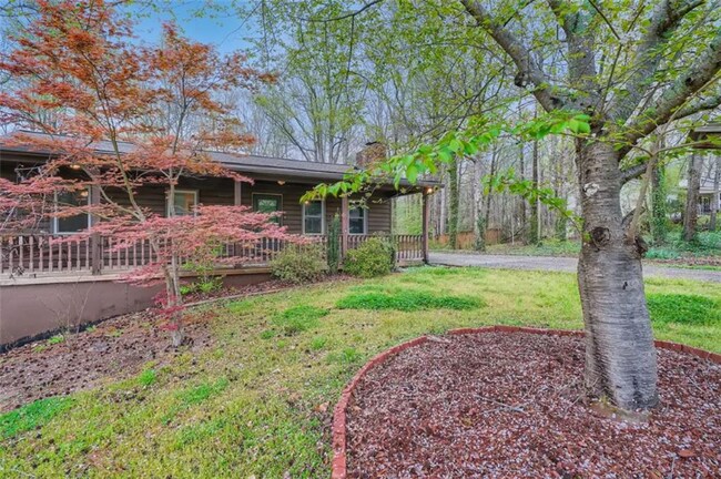 Building Photo - 4680 Whispering Woods Dr
