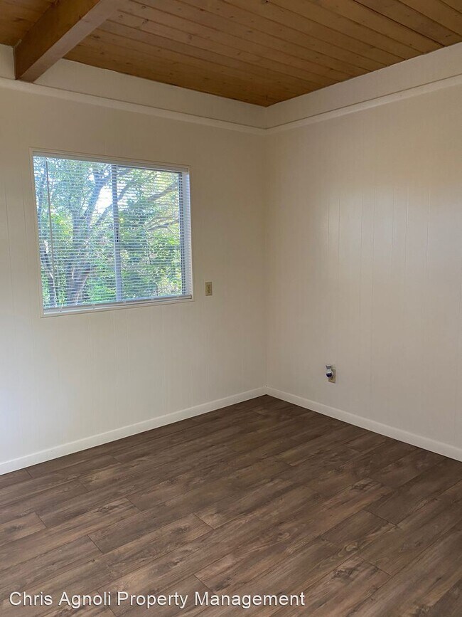 Building Photo - 1 br, 1 bath House - 840 Mission Canyon Ro...