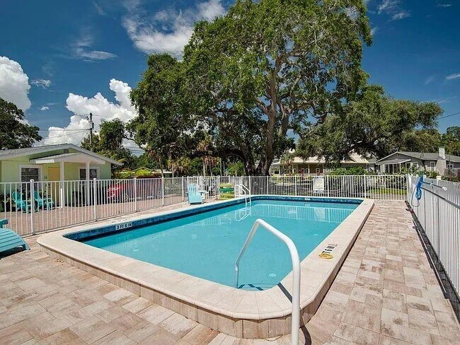 Foto del edificio - 380 3rd St S