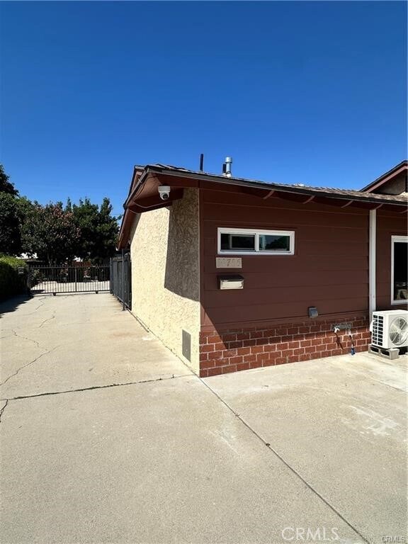 Foto del edificio - 11713 Killian St