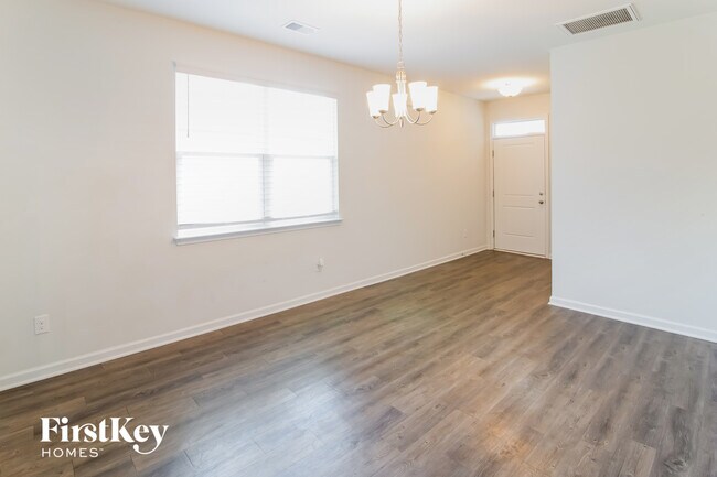 Building Photo - 624 Wayton Cir