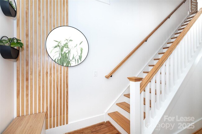 Foto del edificio - 807 E 36th St