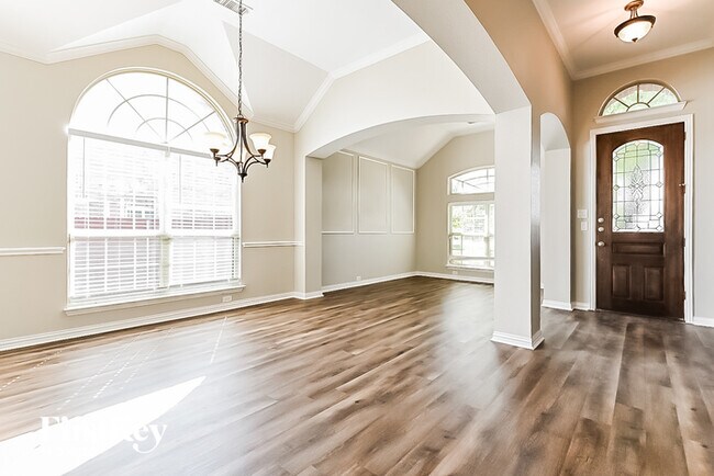Building Photo - 1509 Keswick Ct