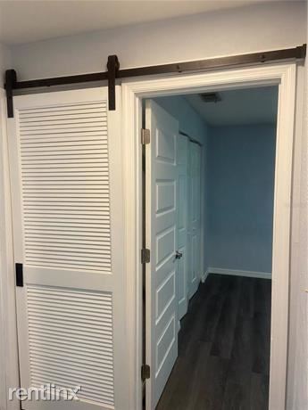 Building Photo - 3 br, 2 bath House - 323 Cloverleaf Blvd