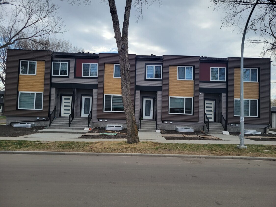 Primary Photo - 7903 122 Av NW