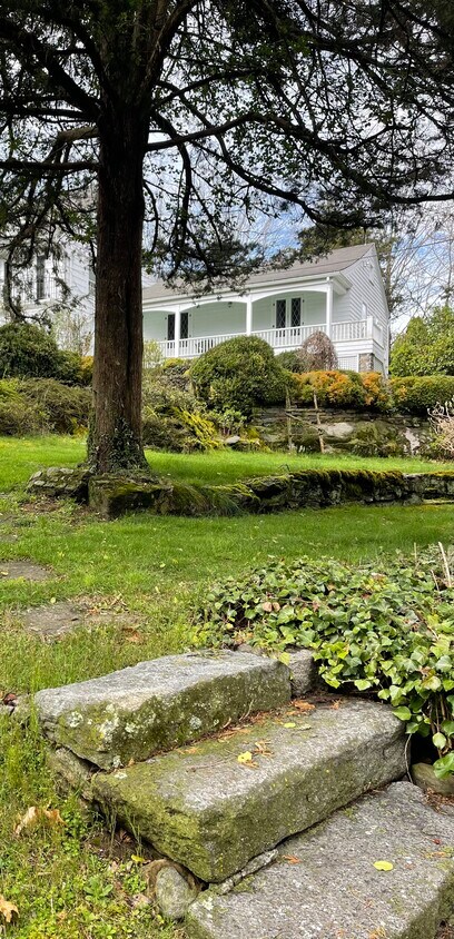 Foto principal - 856 Boston Post Rd